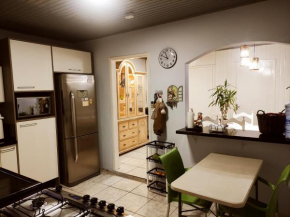 Casa CENTRAL e mais bem localizada de Foz!
